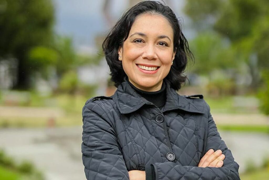 <em>Laura Méndez</em>